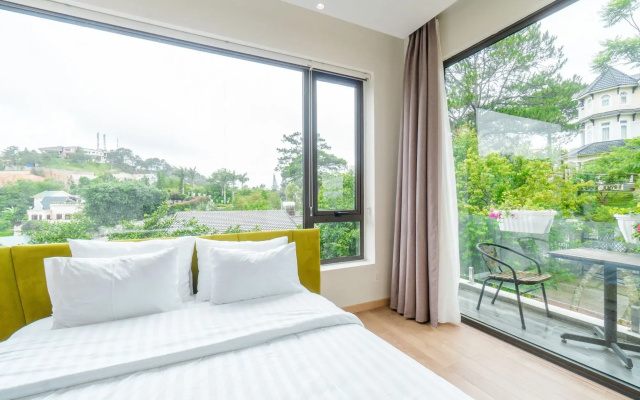 Dalat Home