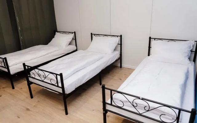 Xenon Hostels Ug