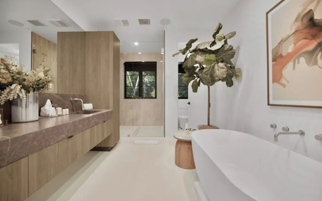 Kraft Villa - Luxury Living Redefined w/ Pool