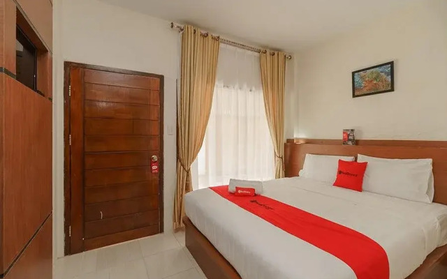 RedDoorz Premium near Anoi Itam Beach Sabang