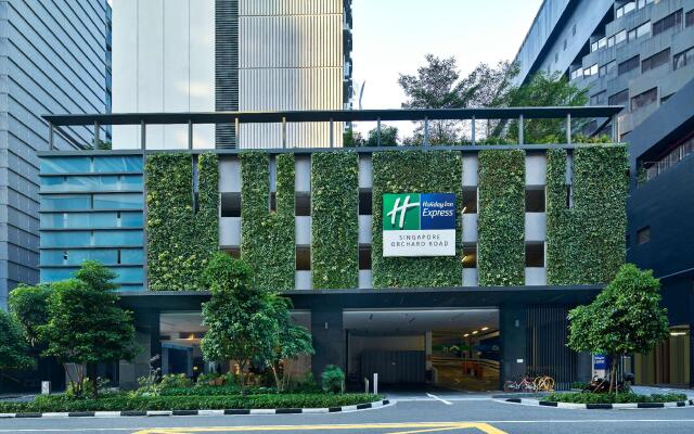 Отель Holiday Inn Express Singapore Orchard Road Сингапур вид на фасад