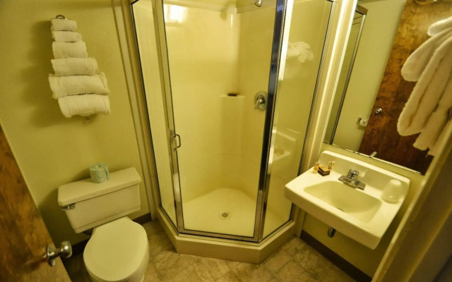 Cedar Grove Lodge