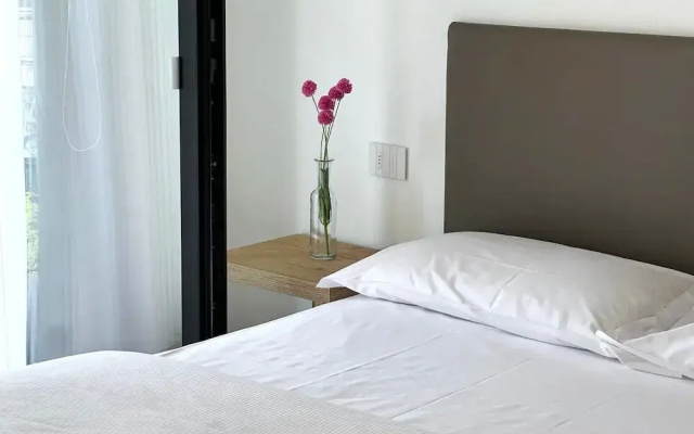 Bernina Suites - 150 metres to Bernina Express