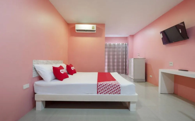 OYO 1030 Cd Mansion