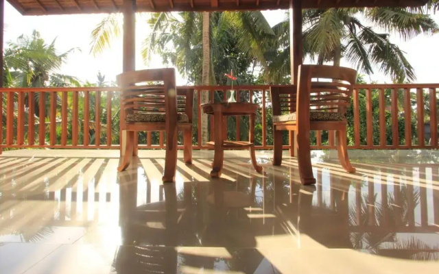 Mahanadewi Villa