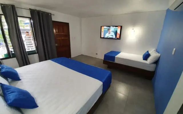 Hotel Blue Marlin - Nightclub & Sports Bar on Site