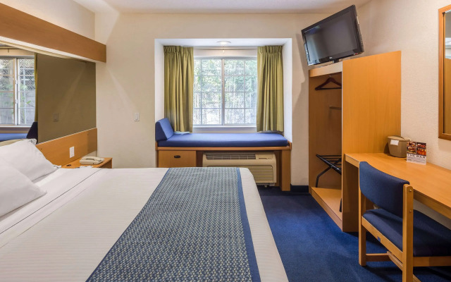 Microtel Inn & Suites by Wyndham Culiacan