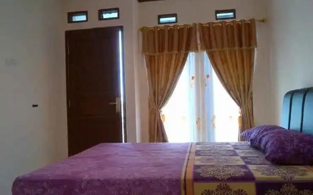 Charlie Homestay