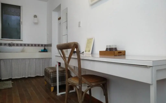 Dodo's Guest House