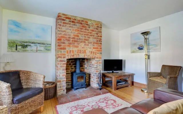 Tasteful holiday home in East Rudham with Garden