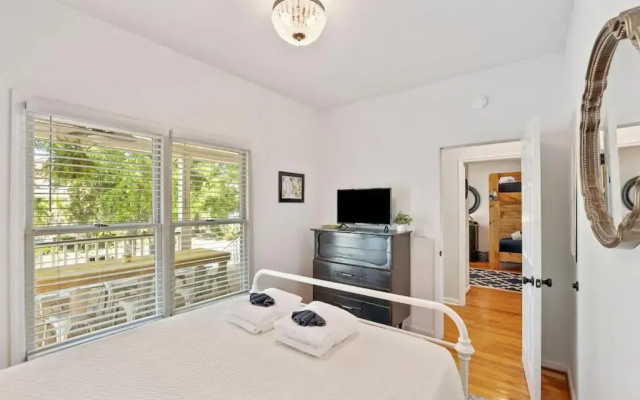 307 W Indian - The Prickly Pear