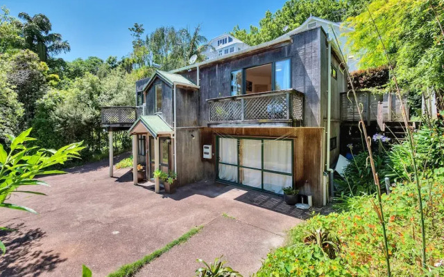 Ponsonby Holiday Home Just Minutes From The City