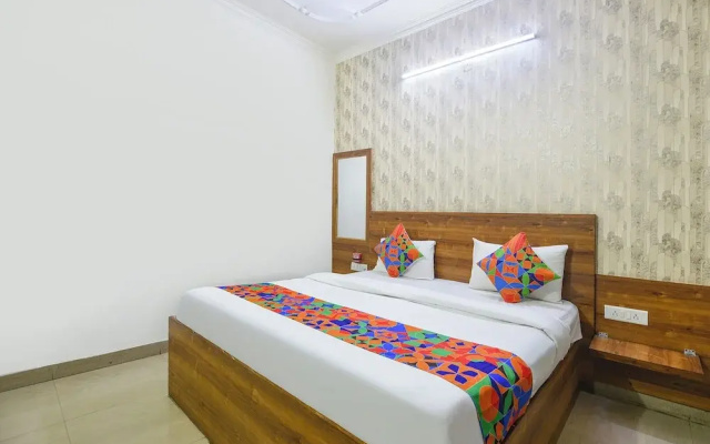 Fabhotel Divine