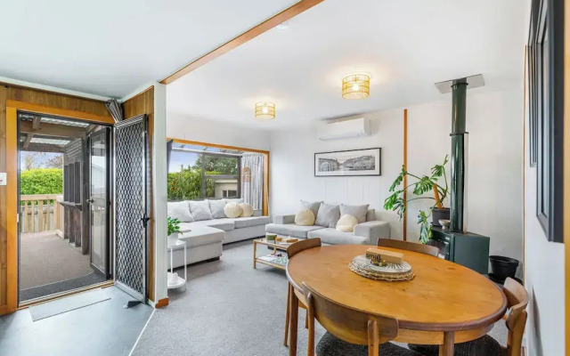 Tranquil Haven 2 BR and 1.5 BA Home Zodiak Stays
