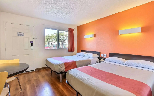 Motel 6 Campbell, CA - San Jose