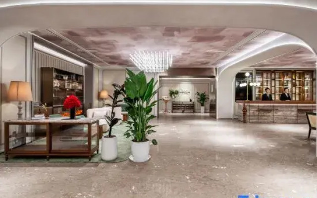 Mercure Hotel
