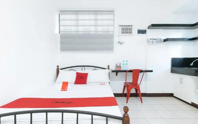 RedDoorz near De La Salle Dasmarinas Cavite