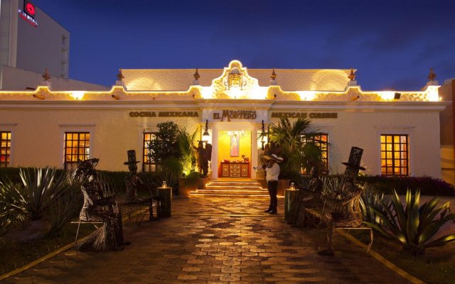 Отель Krystal Cancun Мексика, Канкун - 2 отзыва об отеле, цены и фото номеров - забронировать отель Krystal Cancun онлайн вид на фасад