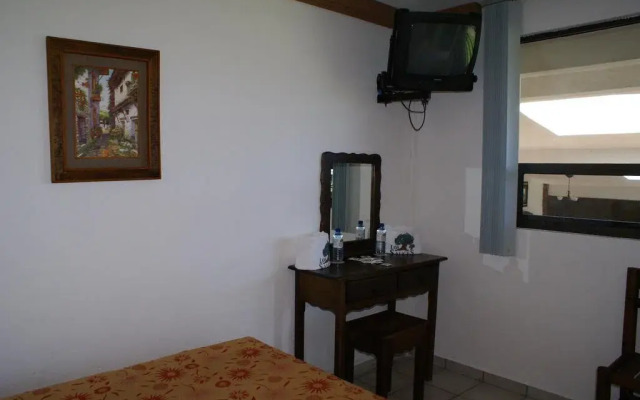 Hotel Los Sauces Villa del Carbon
