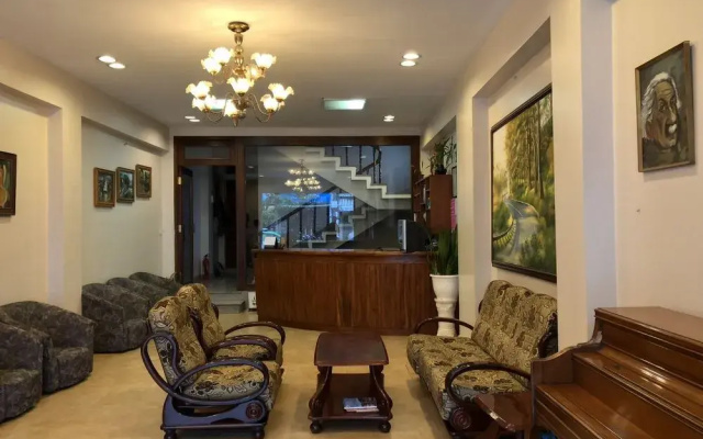 Dreams 1 Hotel