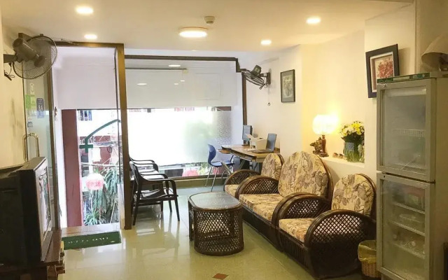 Giang Son Hotel