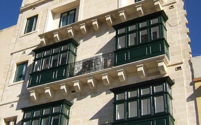 Отель Three Cities Apartments Мальта, Гранд-Харбор - отзывы, цены и фото номеров - забронировать отель Three Cities Apartments онлайн вид на фасад