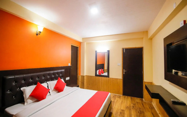 OYO Flagship 27062 Hotel Green View