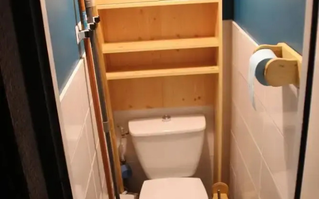 LA Croix DU SUD N°217 : Studio Cabine 4 Personnes / Studio Cabin 4 Peopleed East