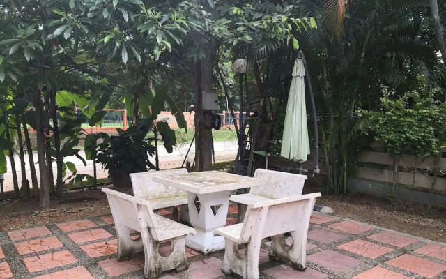 Khan Kluay Resort