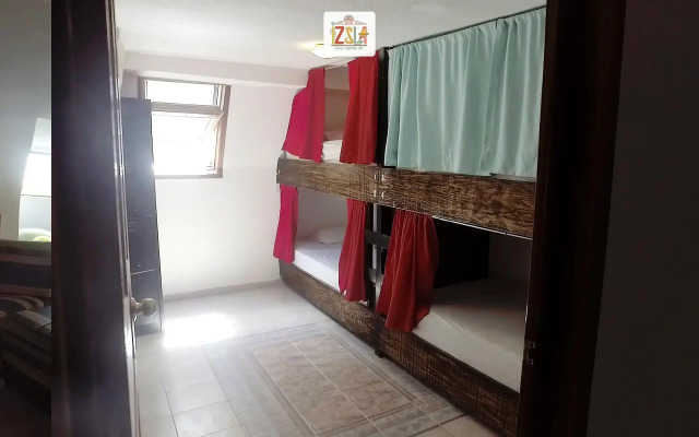 Izsla Hostel