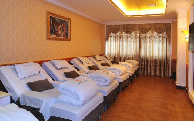 Changsha Yannian Century Hotel
