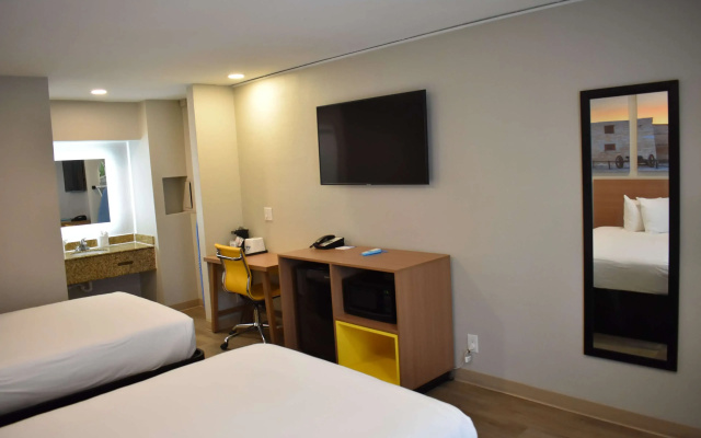 Days Inn by Wyndham San Antonio Alamo/Riverwalk