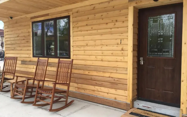 Creekside Downtown Vacation Suites