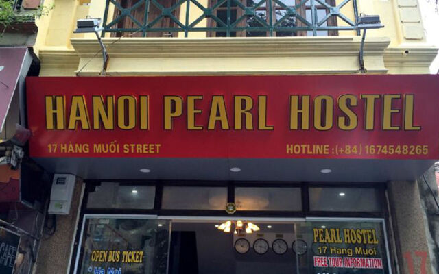 Отель Hanoi Pearl Hostel Вьетнам, Ханой - отзывы, цены и фото номеров - забронировать отель Hanoi Pearl Hostel онлайн вид на фасад