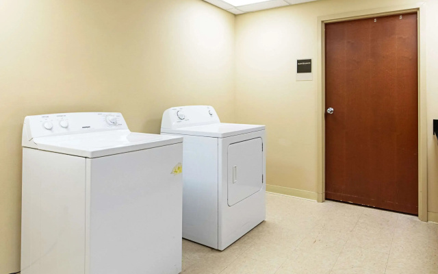 Sleep Inn & Suites Dyersburg I-155