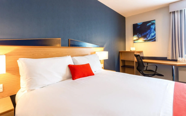 Holiday Inn Express Perth by IHG