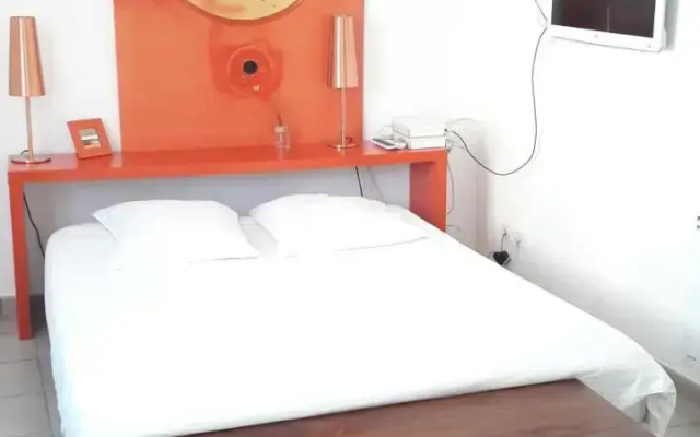 Vieux Port Studio Chic