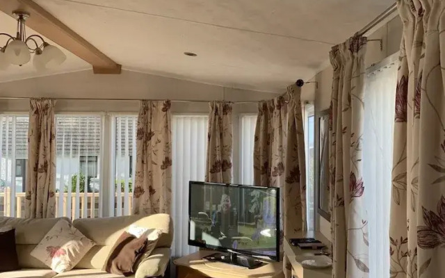 Immaculate 2-bed Lodge in Monreith
