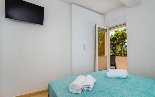 Awesome Apartment in Banjol With Wifi and 2 Bedrooms