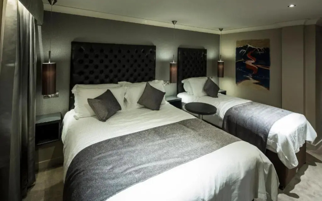 The Enniskillen Hotel and Motel