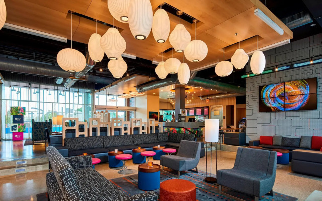 Aloft Cleveland Airport