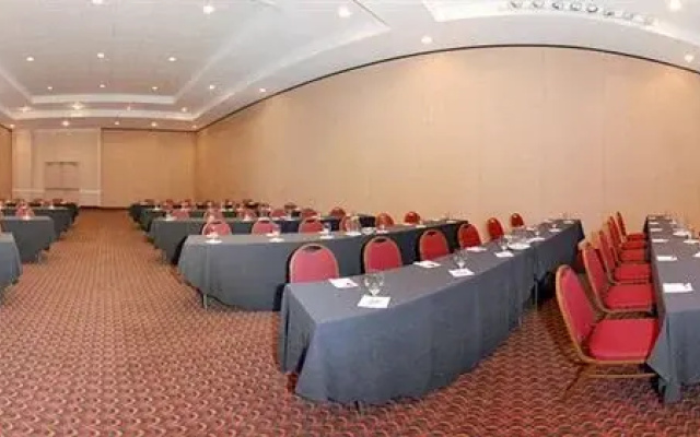 Clarion Hotel & Convention Center - Atlantic City West