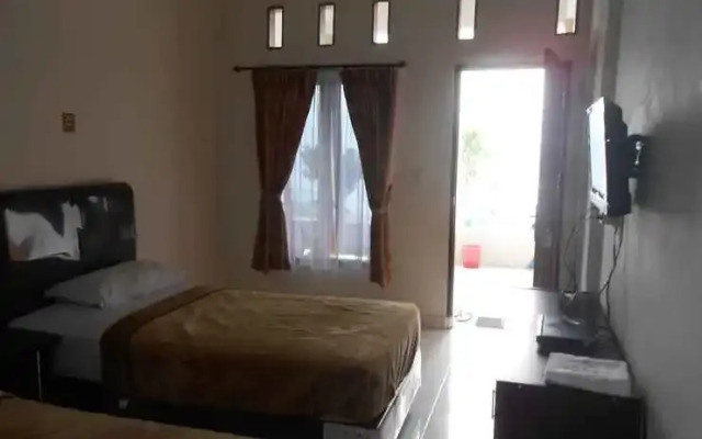Hotel Raja Samosir