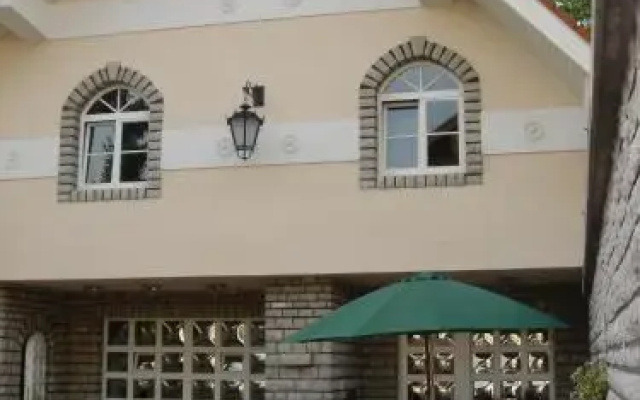 Éllő Panzió