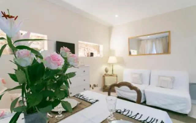 Quartier Latin Apartments