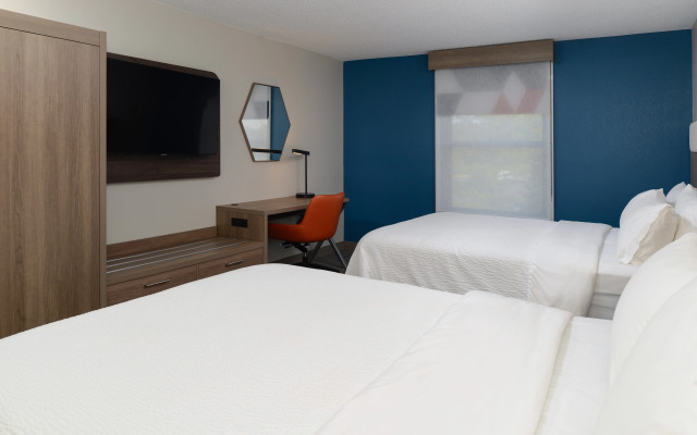 Holiday Inn Express Hotel and Suites Marysville by IHG