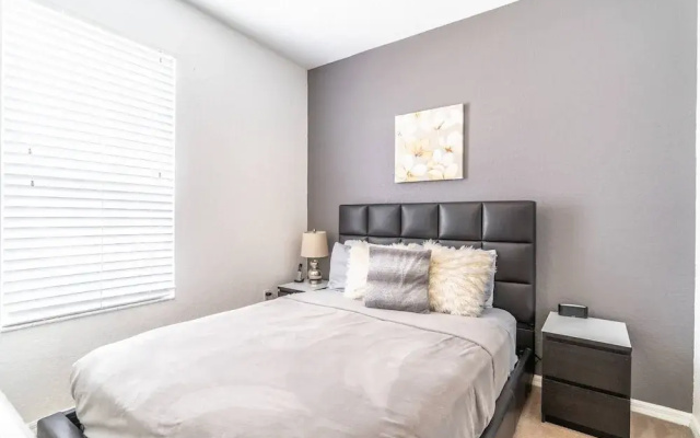 222 Regal Palms