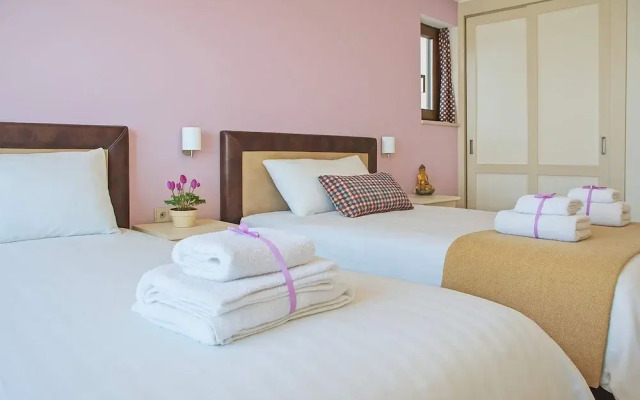 Arktos Hotel Cozy Triple Room With Scenic Views