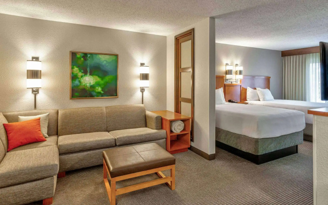 Wyndham Garden Kansas City Airport