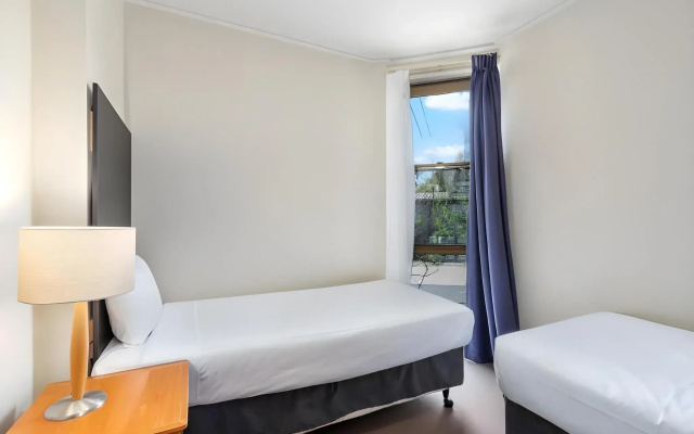 Knox International Hotel & Apartments